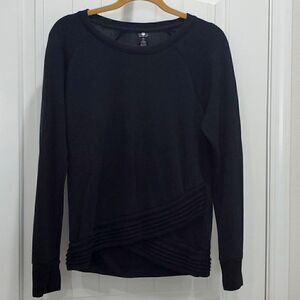 Active Life Women’s Pullover knit Sweater, Size Medium